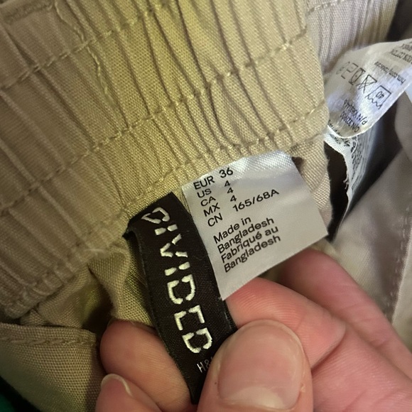 H&M khaki cargo pants - Picture 2 of 2